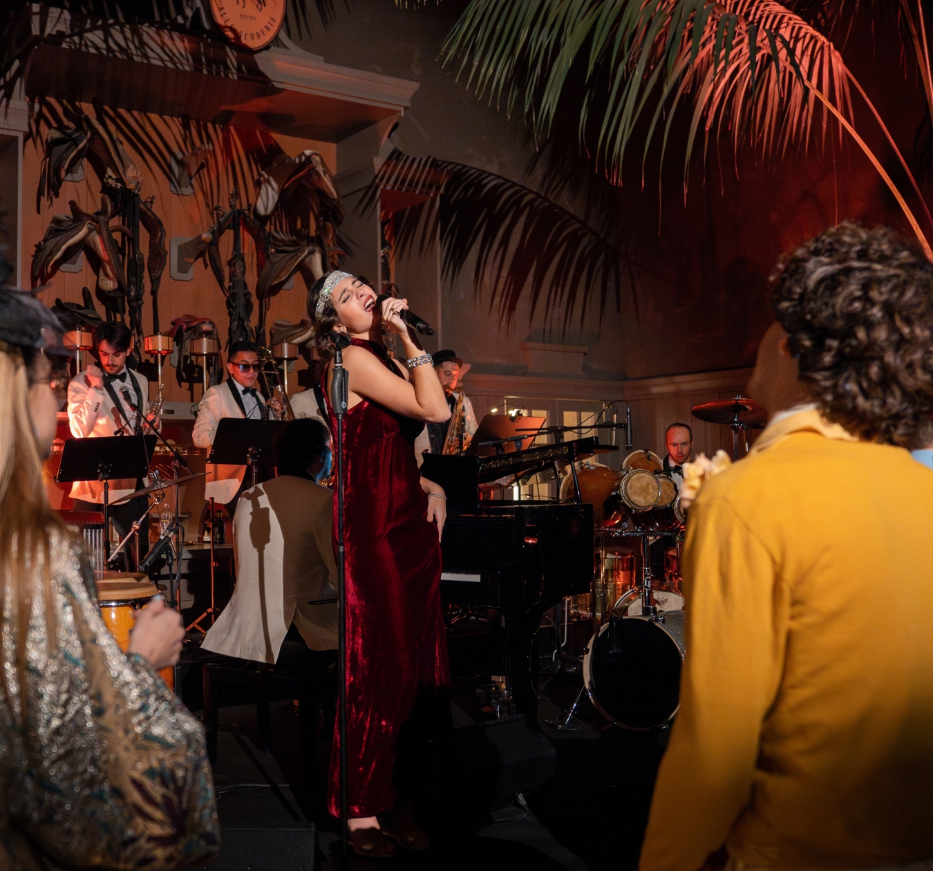 03 image HHT text big double media desktop