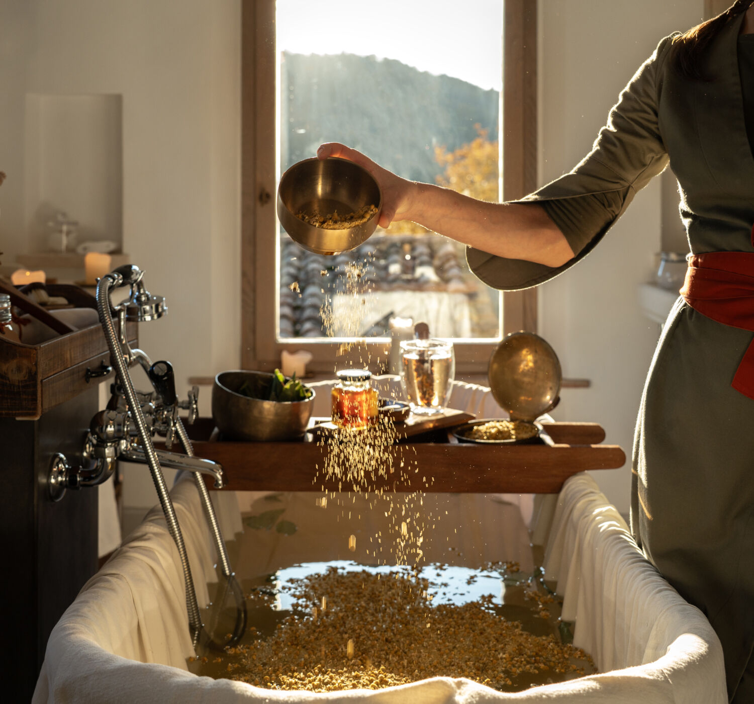 05 image text overlay 2 bathhouse desktop