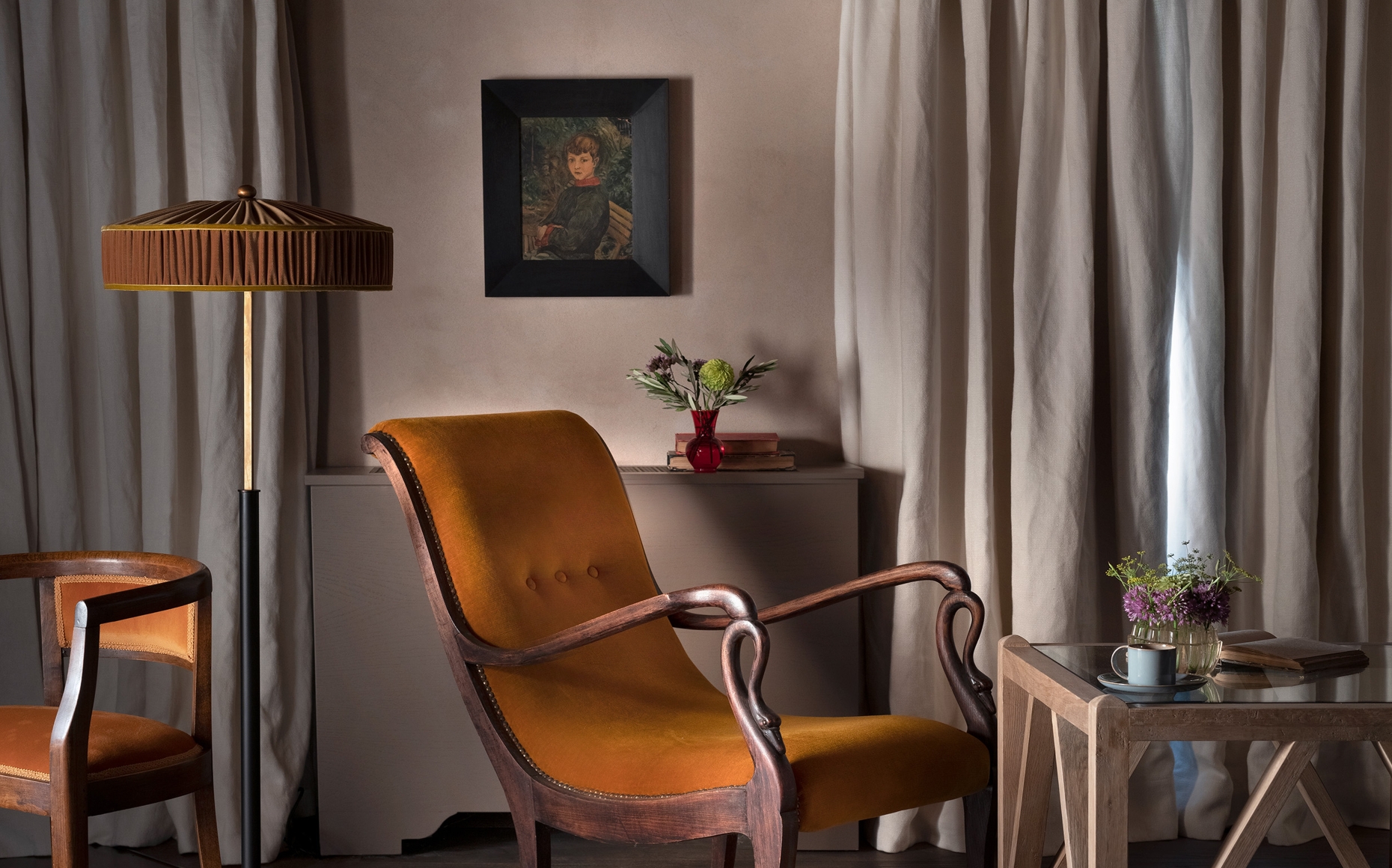 01 image text overlay 1 suite castello twin desktop