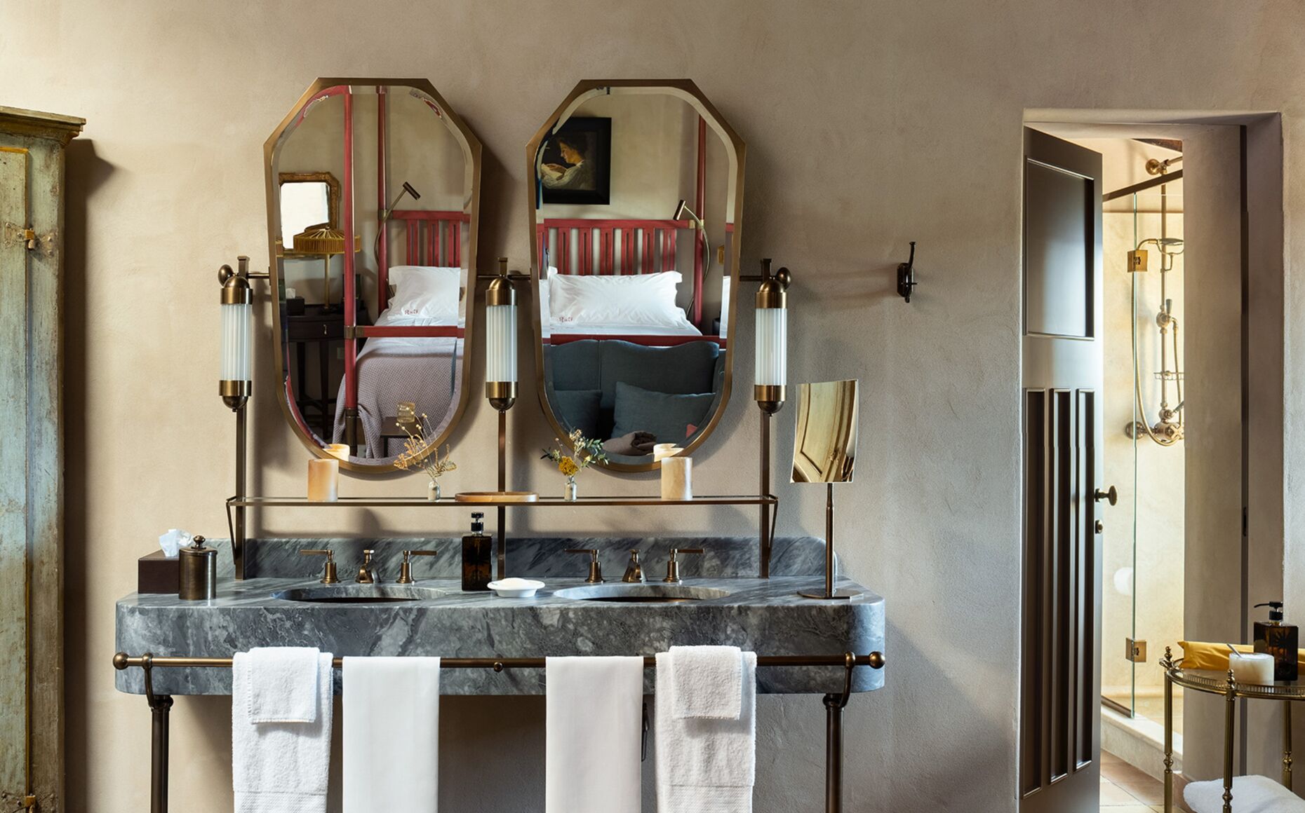 01 image text square desktop rooms