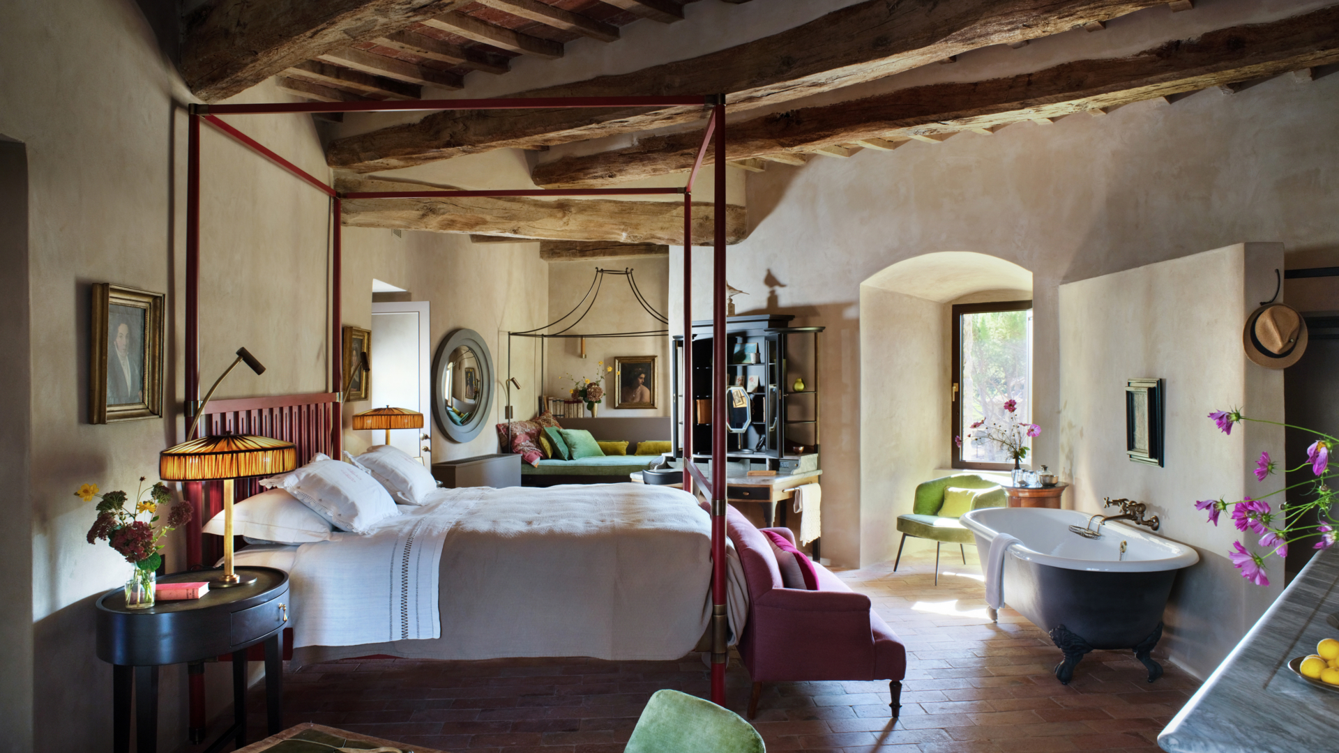 00 landing full grand rooms desktop