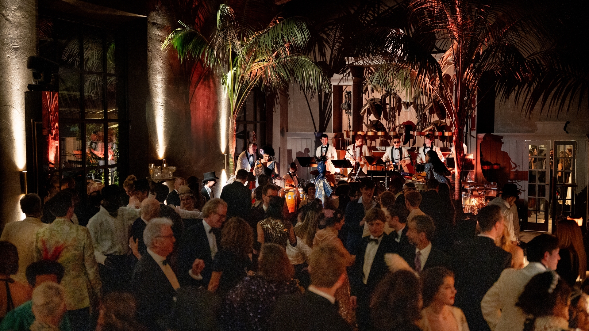 00 landing full household traditions desktop