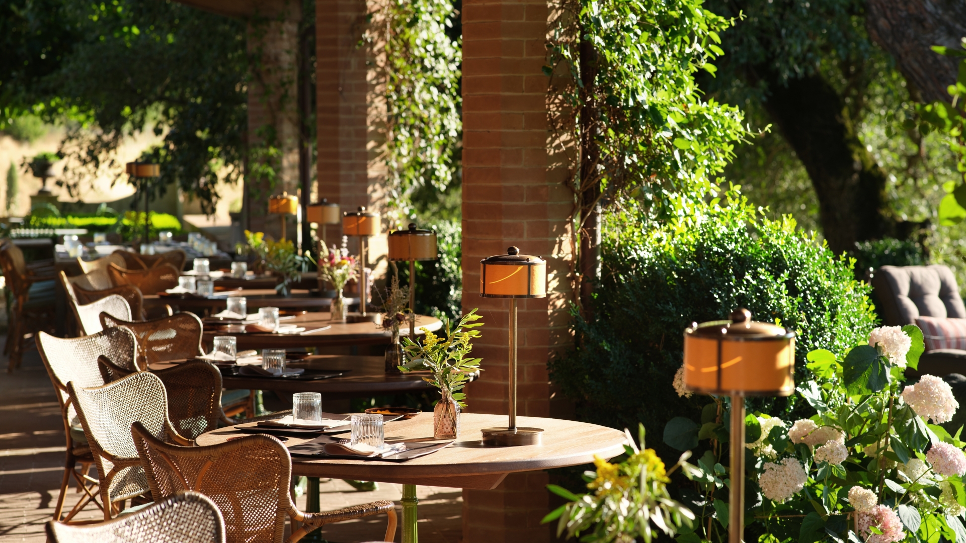 01 image full transform ristorante scuderie desktop