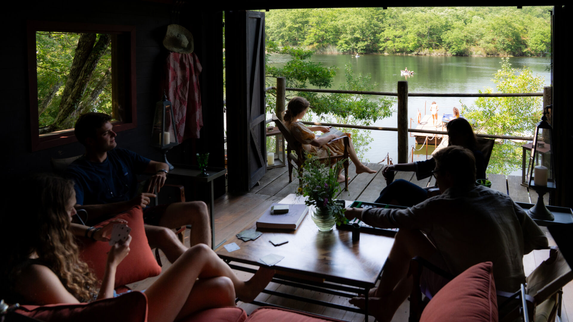 07 image full lake cabin desktop rev