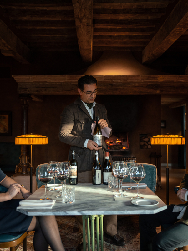 01 wine tasting gallery