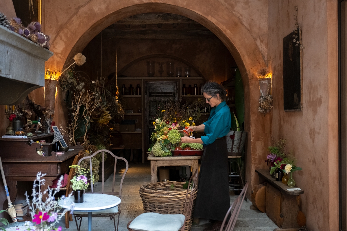 02 flower composition gallery