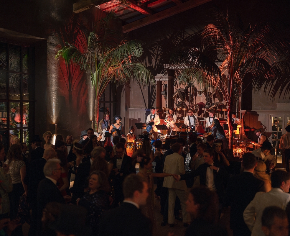 16 gallery stable fair