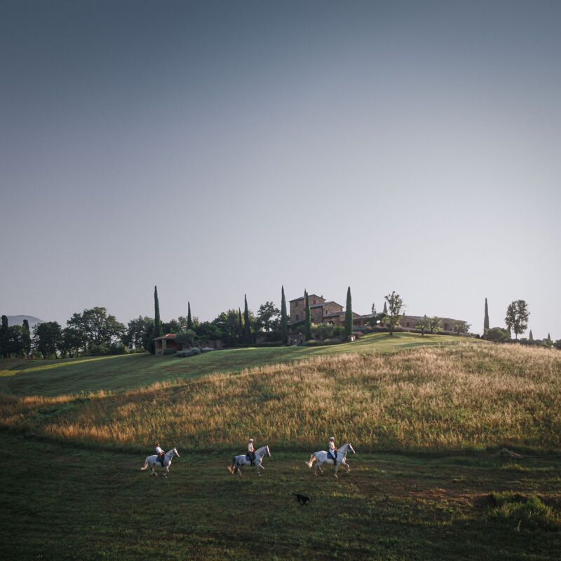 03 reschio stables gallery