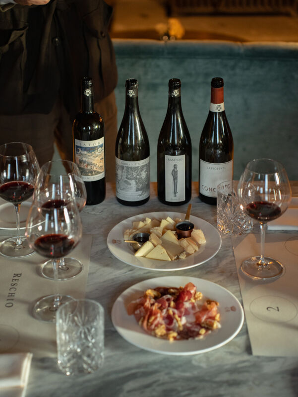 03 wine tasting gallery