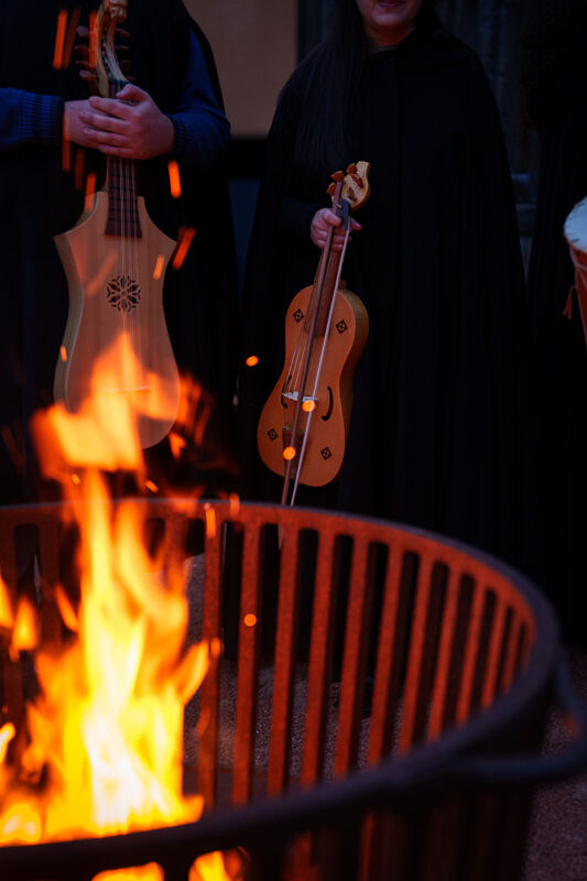 06 gallery christmas rev