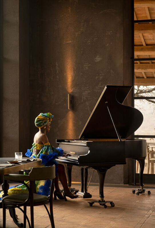 April 2022 horizontal 1 220404 122819